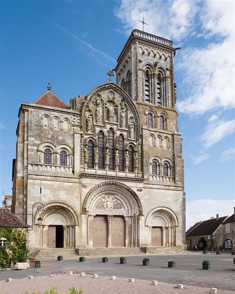 Vézelay Abbey, France, 1120 - 1150 - 罗曼式建筑