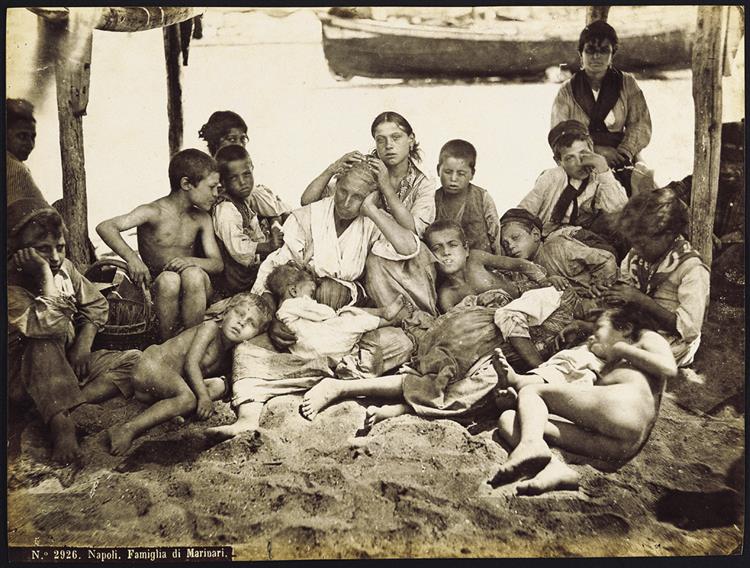 Naples, Family Of Sailors, c.1880 - Роберт Райв