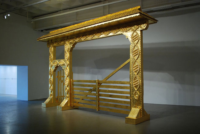 Arch of Triumph, 2008 - Mircea Cantor