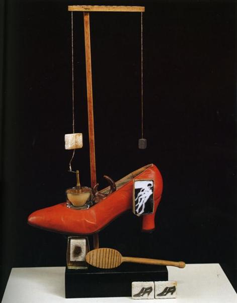 Scatalogical Object Functioning Symbolically (The Surrealist Shoe), 1931 - Сальвадор Дали